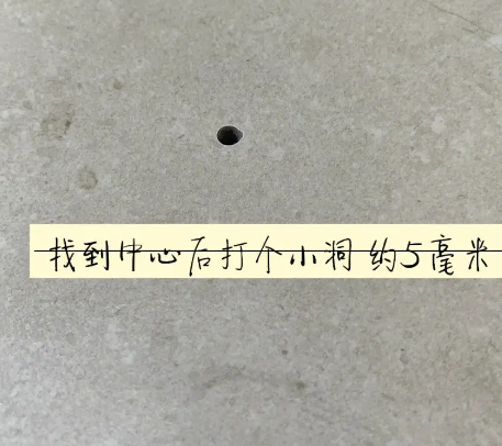 获嘉瓷砖空鼓维修公司专业解答在瓷砖铺贴过程中，如果砂料搅拌不均匀，将会带来以下问题